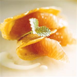 Crepes stuffed with grapefruit