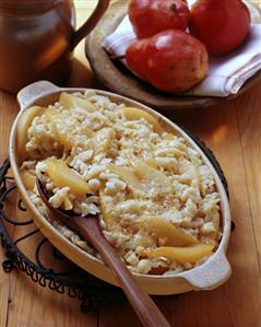 Birä-Chnöpfli gratin: baked noodles with pears (Switzerland)