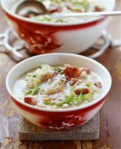 Schoppa da Jotta (Bündner barley soup with bacon, Switzerland)