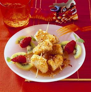 Banana kebabs with coconut and honey for children (Thailand). Receta disponible.