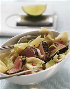 Farfalle with tuna and limes