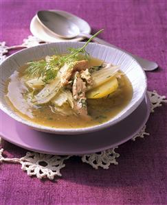 Broth with fennel, salmon and dill