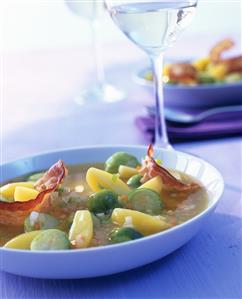 Brussels sprout stew with potatoes and bacon