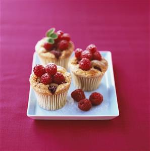 Raspberry muffins with sugar