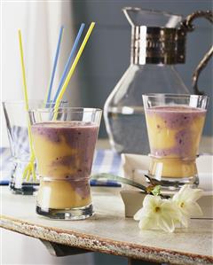 Blueberry and peach drinks with yoghurt (party drink, Sweden)