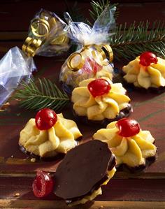 Chocolate and apricot stars with cherries