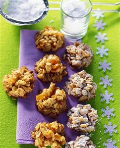 Apricot mountains with rolled oats and icing sugar