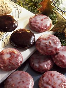 Almond gingerbread coated with chocolate and icing