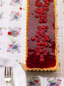 Rectangular redcurrant tart