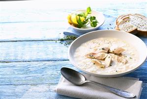 Chicken soup, white bread, lemon and parsley (Greece)