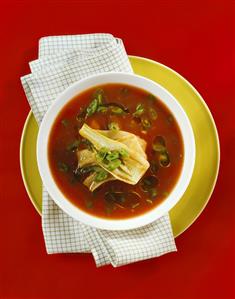 Tomato soup with fennel and green beans