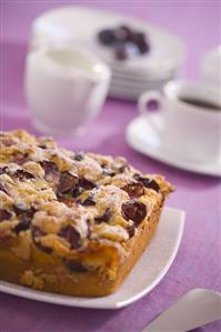 Plum crumble cake