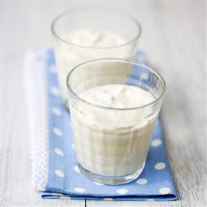 Mascarpone cream in two glasses