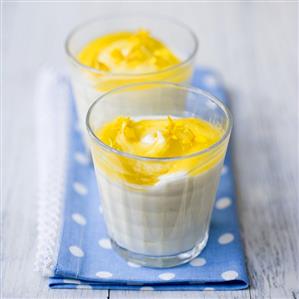 Mango cream in two glasses