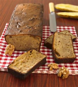 Banana and walnut loaf, partly sliced