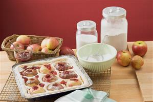 Baked apple cake with jam