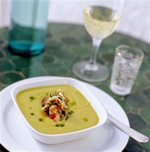 Pea cream soup with shrimps