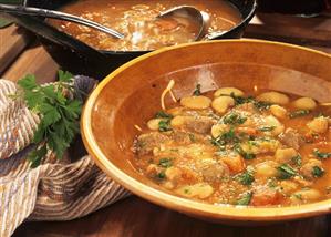 Cuinat de monegetes (Bean soup with lamb, Majorca)