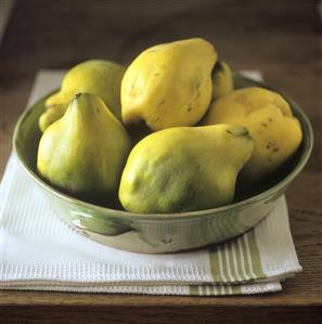 Quinces in a bowl