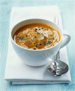 Carrot and cardamom soup with Aloe vera