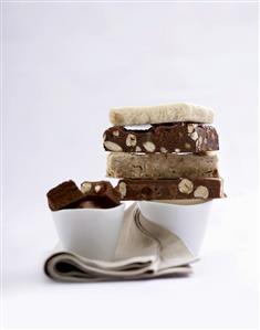 Light and dark chocolate fudge in small bowls