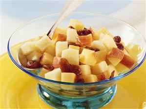 Apple and peach salad with raisins