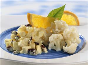 Cauliflower with pear ragout