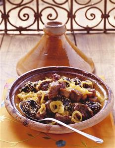 Lamb tajine with plums