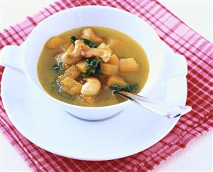 Curried pumpkin soup