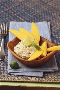 Coconut rice pudding with mango