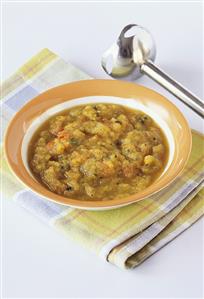 Puréed vegetables in soup plate