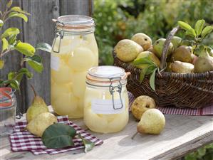 Bottled and fresh pears