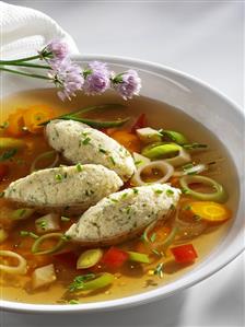 Vegetable broth with semolina dumplings