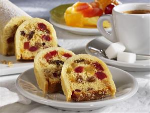 Martinmas cake with candied fruit