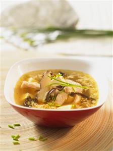 Broth with pork, tofu and jelly ear fungus (China)