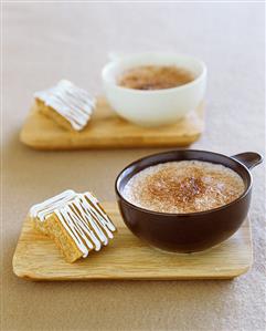 Hot chocolate and honey cake with lemon icing