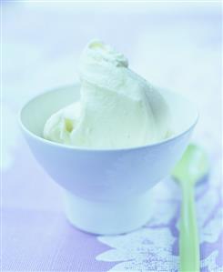 Apple sorbet in a small bowl