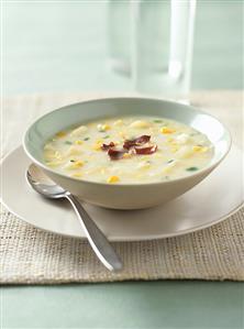 Kohlrabi soup with sweetcorn