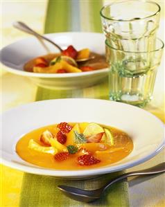 Cold apricot soup with ginger