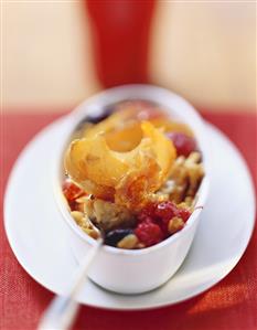 Grilled muesli with fresh fruit