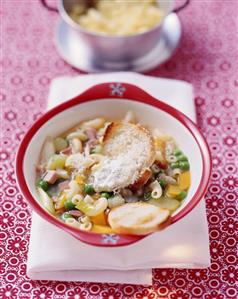 Minestrone with noodles and cheese baguette