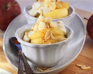 Spicy apple compote with vanilla cream