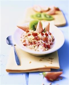 Grain muesli with strawberries and kiwi fruit