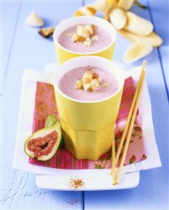 Buttermilk with figs and bananas