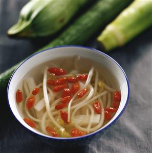 Bean sprout soup with wolfberries