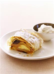 Fruit strudel