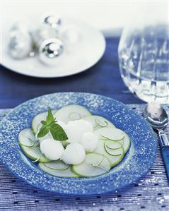 Apple carpaccio with ice cream