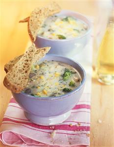 Broccoli soup with sweetcorn and mushrooms