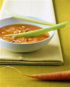 Carrot soup with celery