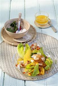 Mango and chicken salad with coconut